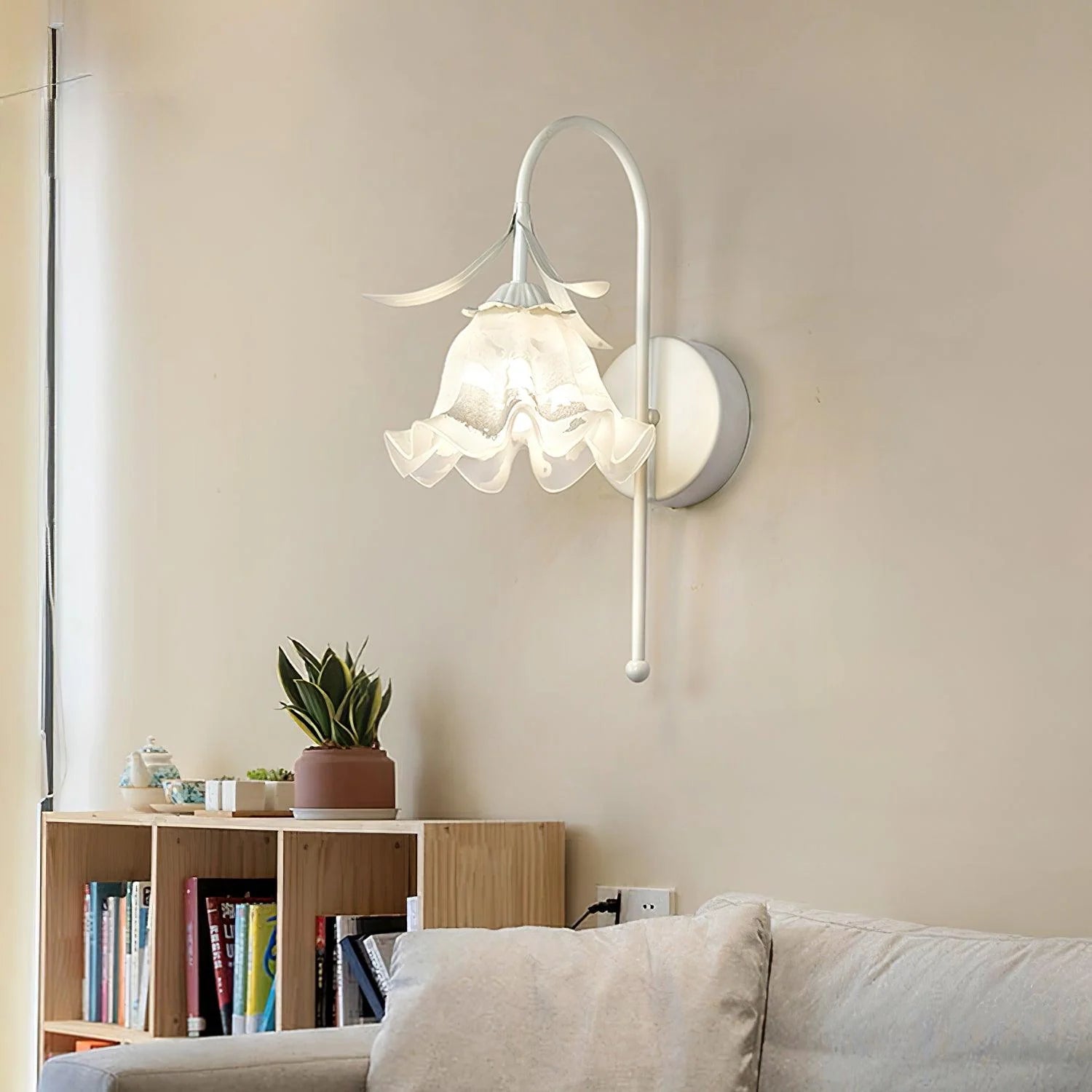 Luna_Flower_Wall_Lamp_3