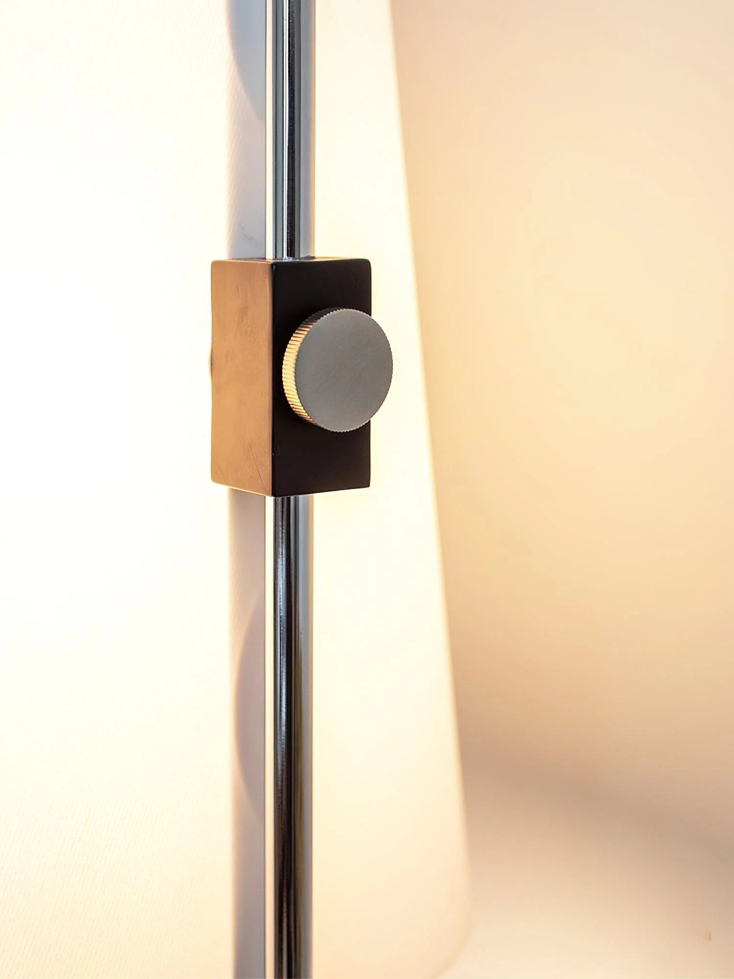 Lupe Floor Lamp 14