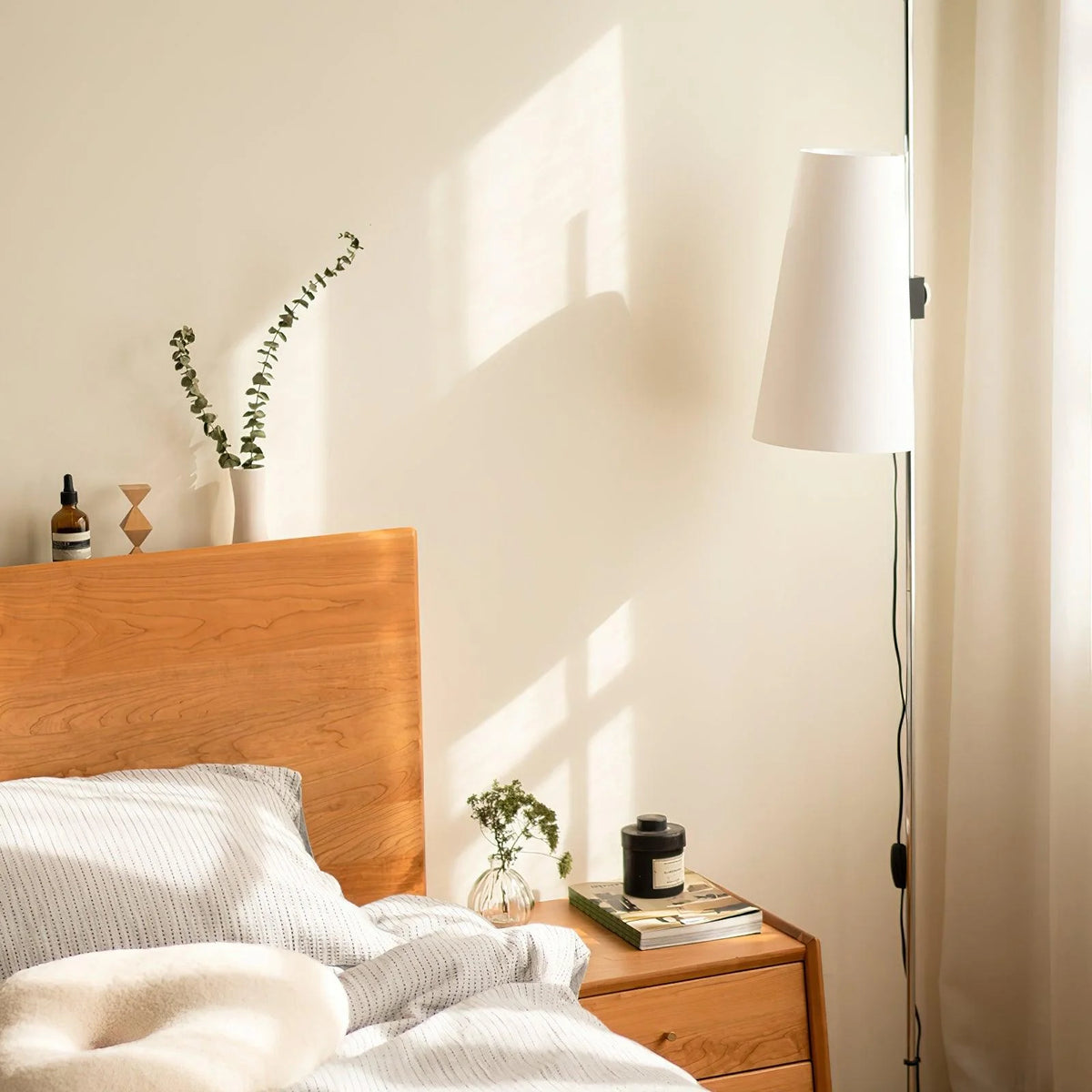 Lupe Floor Lamp 6