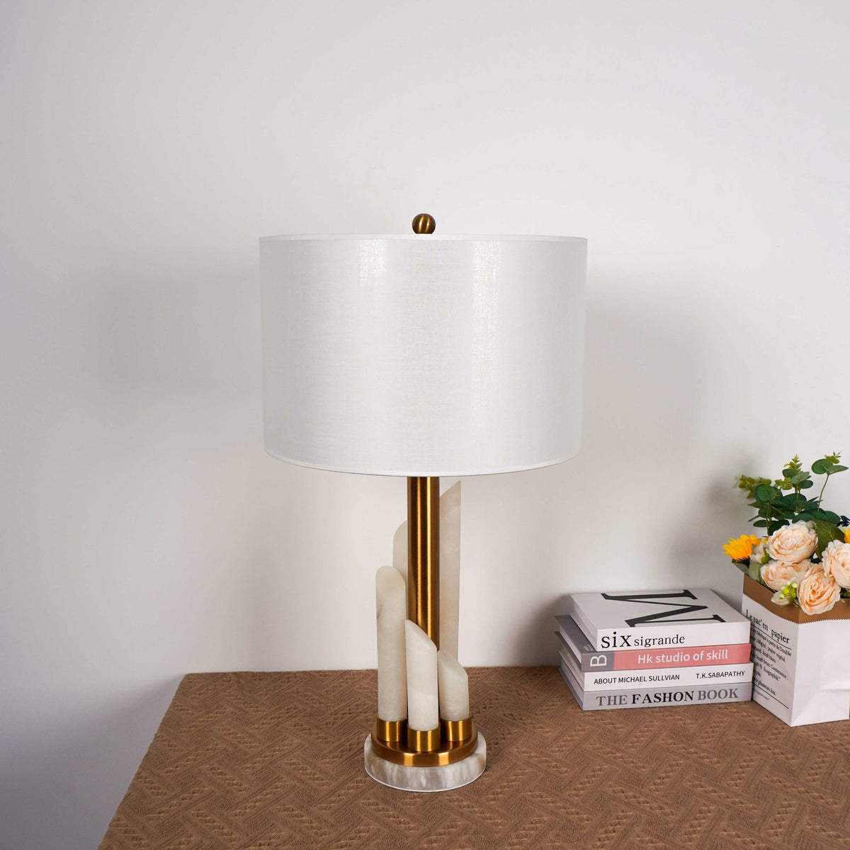 Luxury_Orbit_Table_Lamp_20