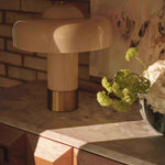 Lyle_Table_Lamp_03