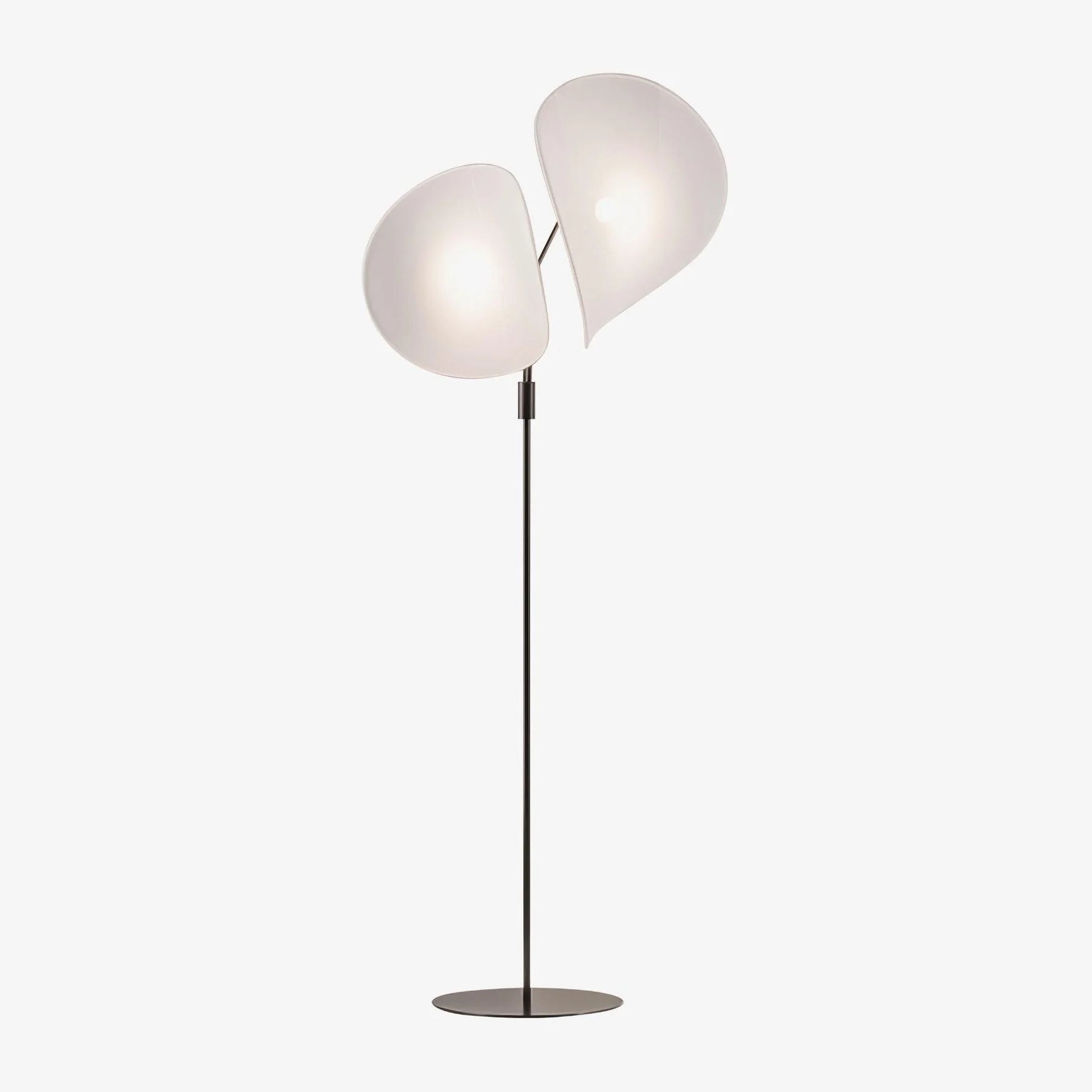 Manta Water Drop Floor Lamp 1