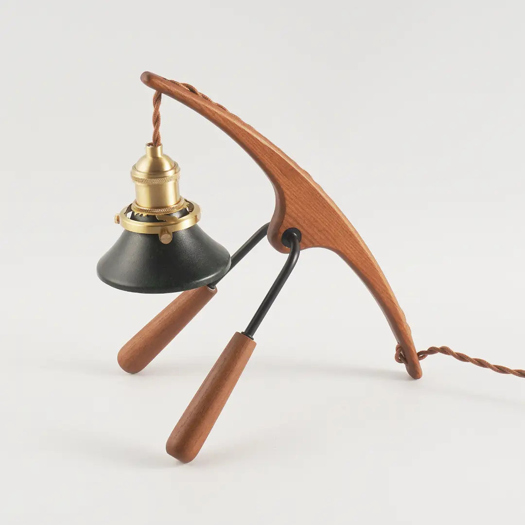 Mante_Religieuse_Warmer_Lamp_A_1