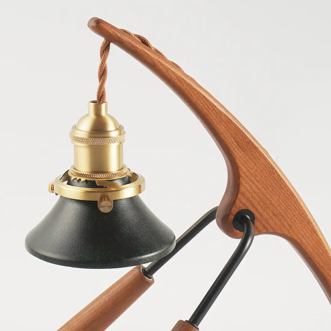 Mante_Religieuse_Warmer_Lamp_A_3