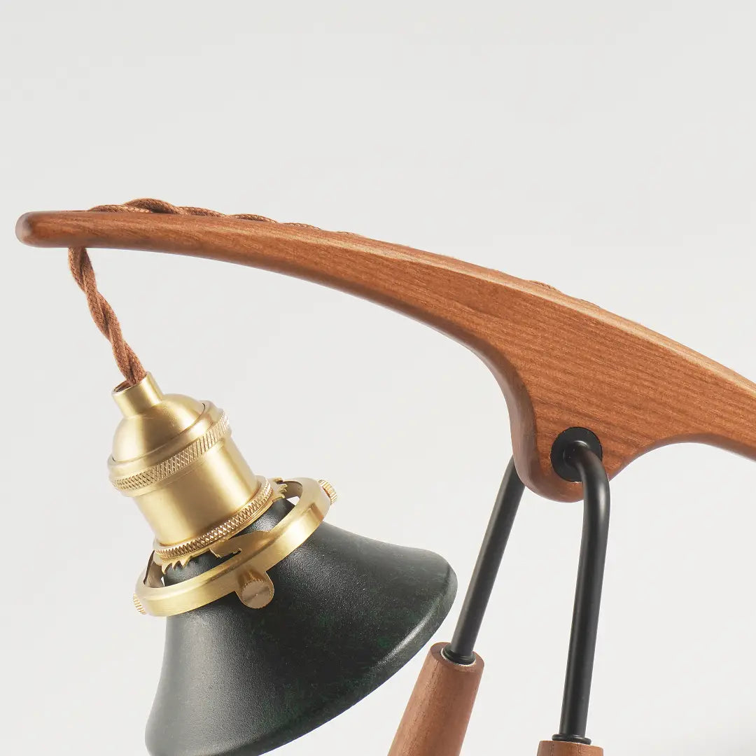 Mante_Religieuse_Warmer_Lamp_A_4