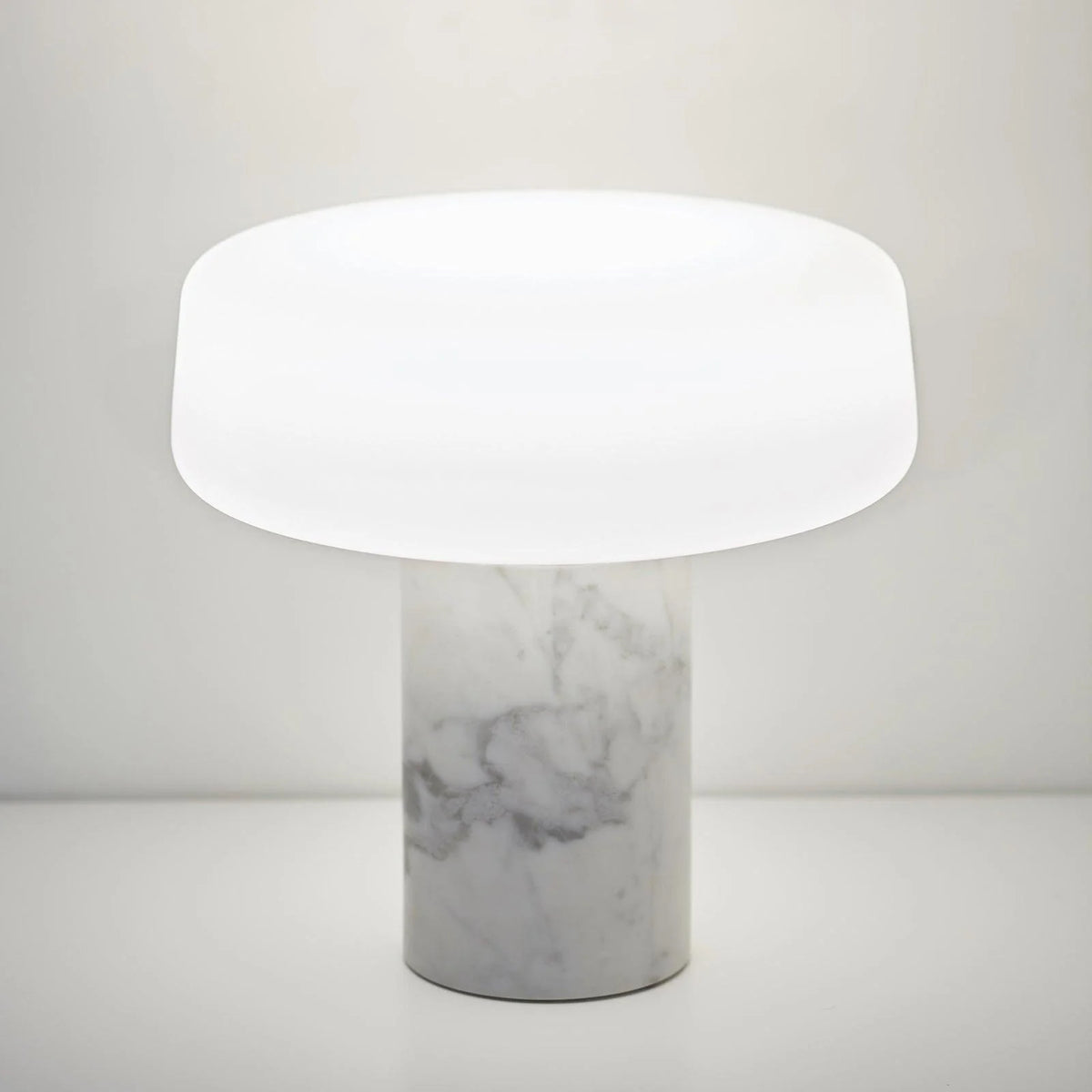 Marble Ring Table Lamp 15