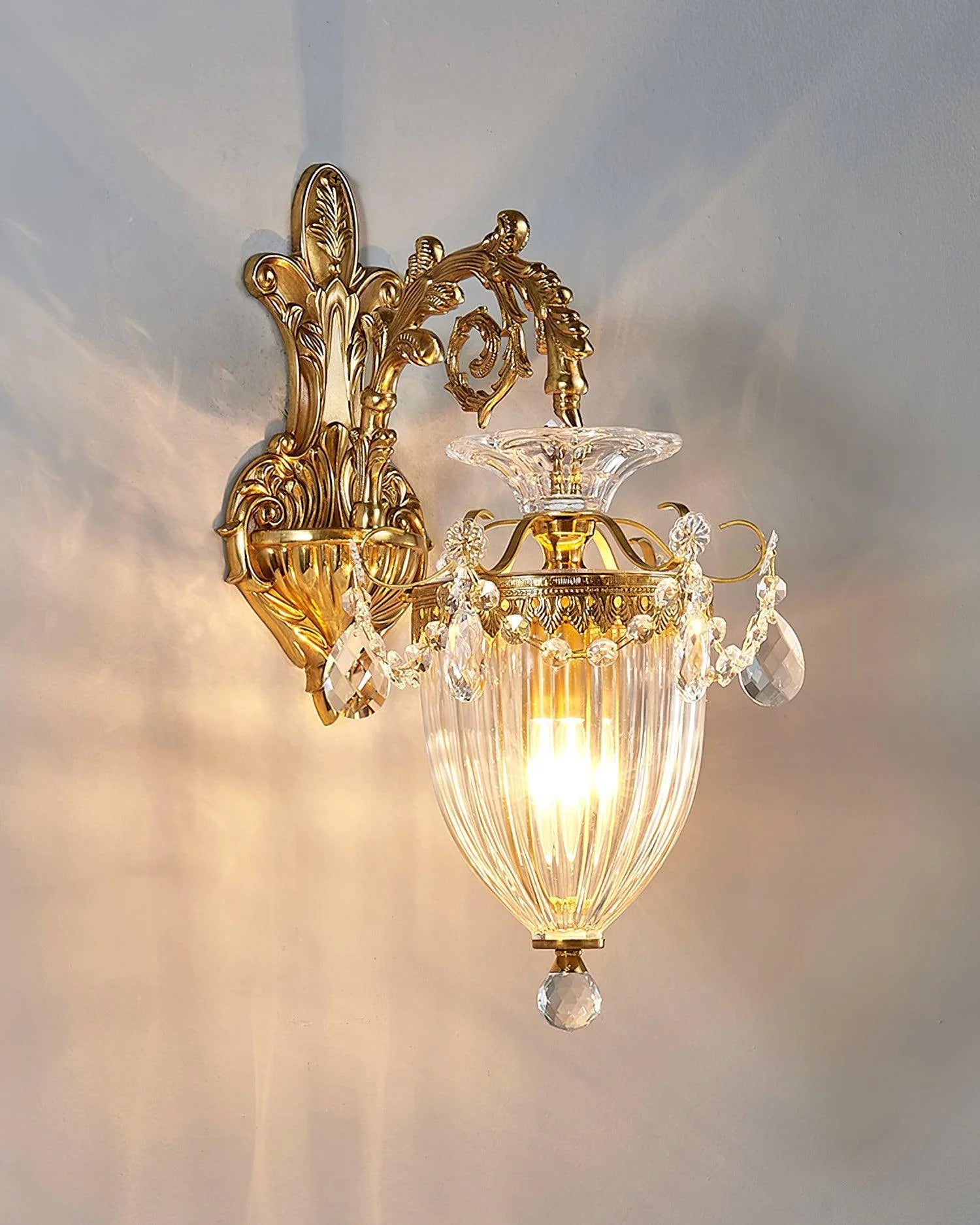 Mesas_Crystal_Wall_Lamp_5