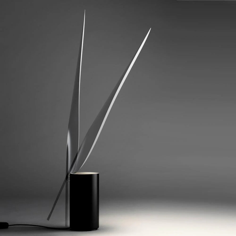 Metal_Feather_Table_Lamp_10