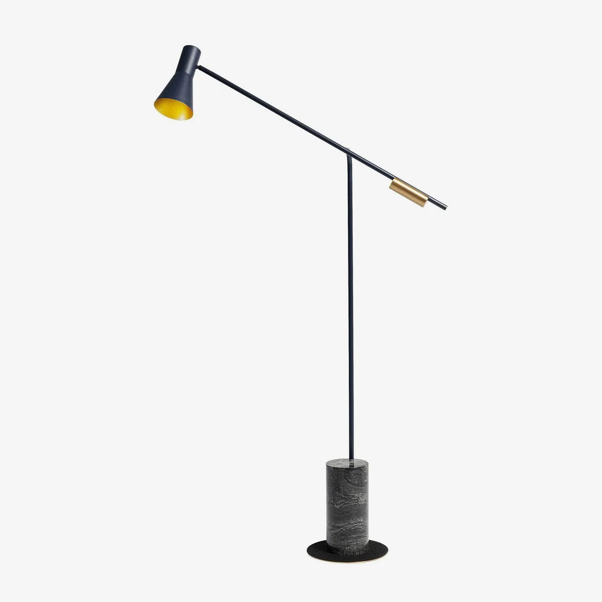 Metro_Floor_Lamp_1