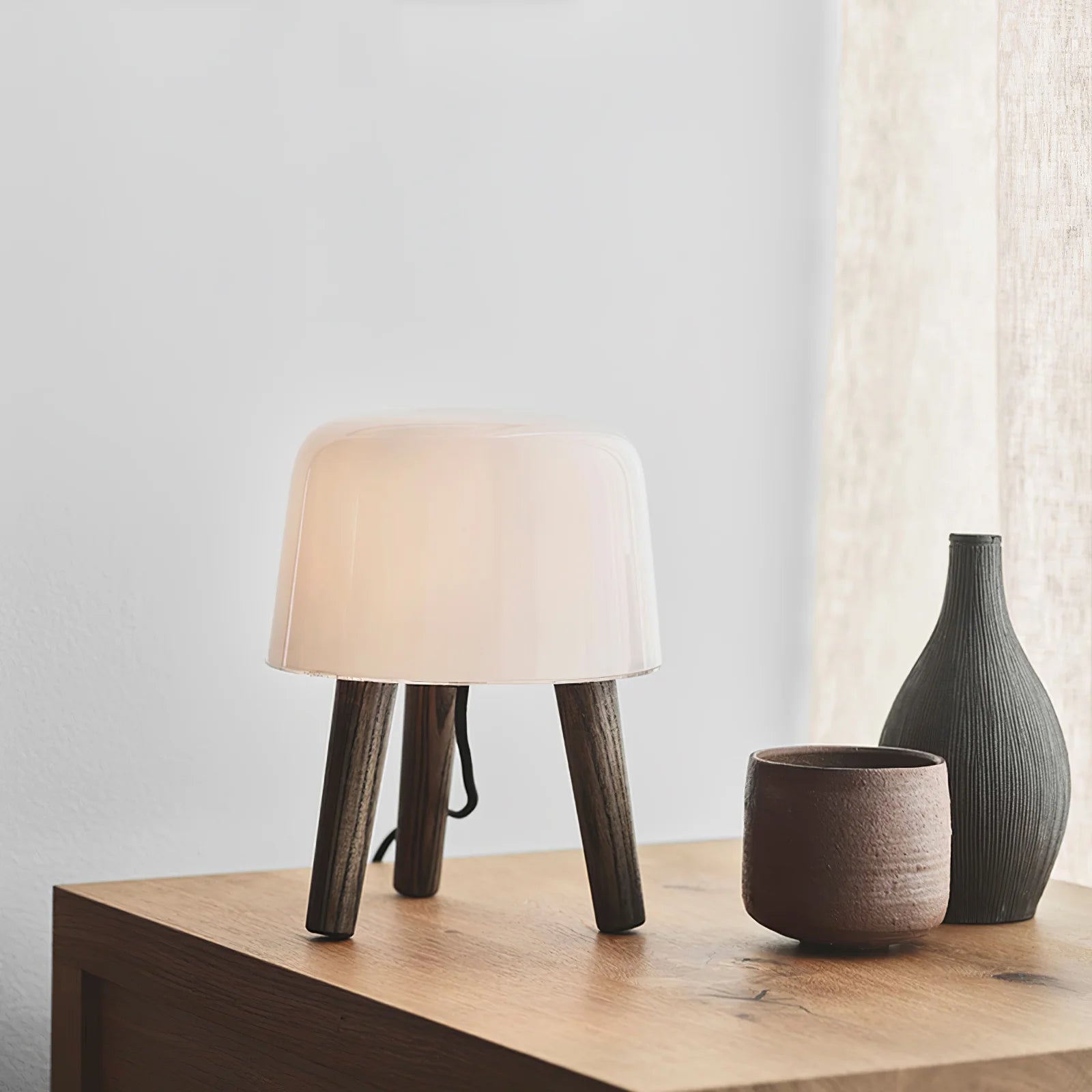 Milk NA1 Table Lamp 31