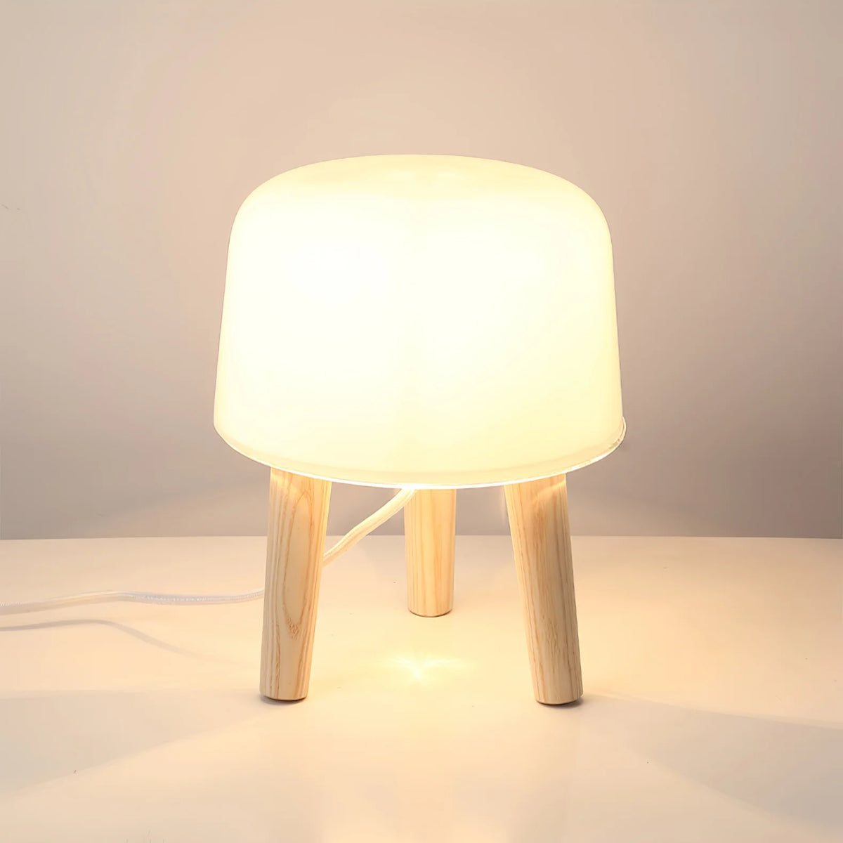 Milk NA1 Table Lamp 33