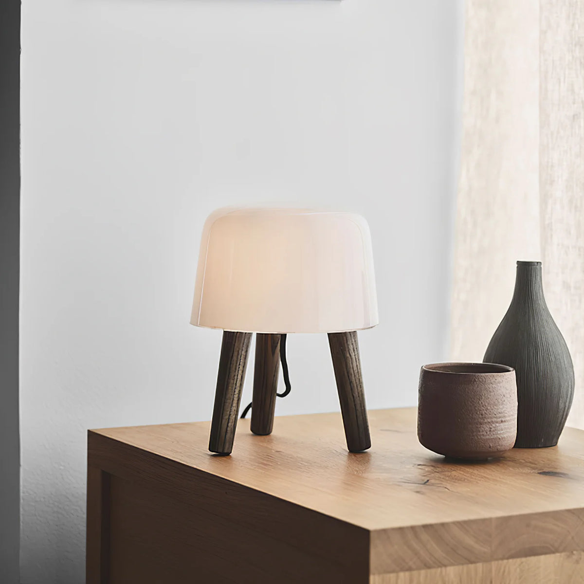 Milk NA1 Table Lamp 34