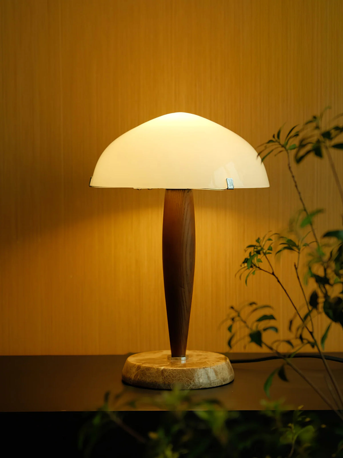 Milky Glass Table Lamp 2