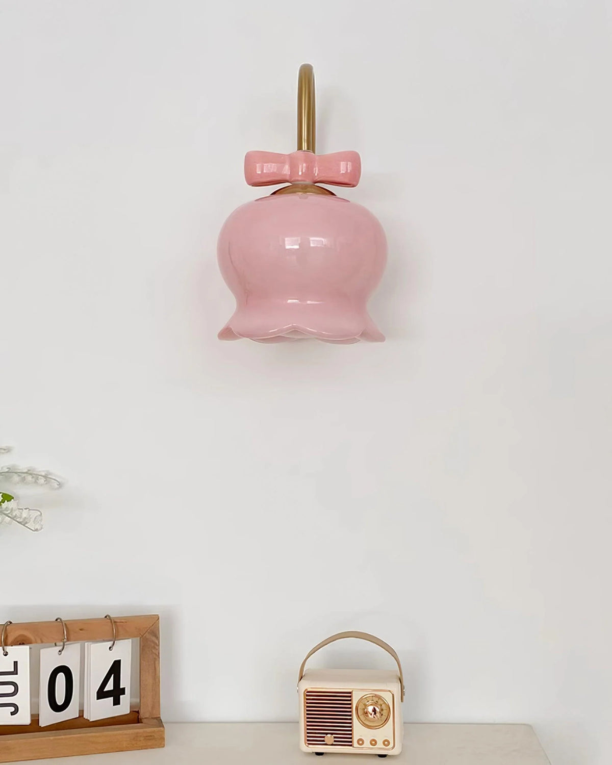 Millie_Bells_Wall_Lamp_11