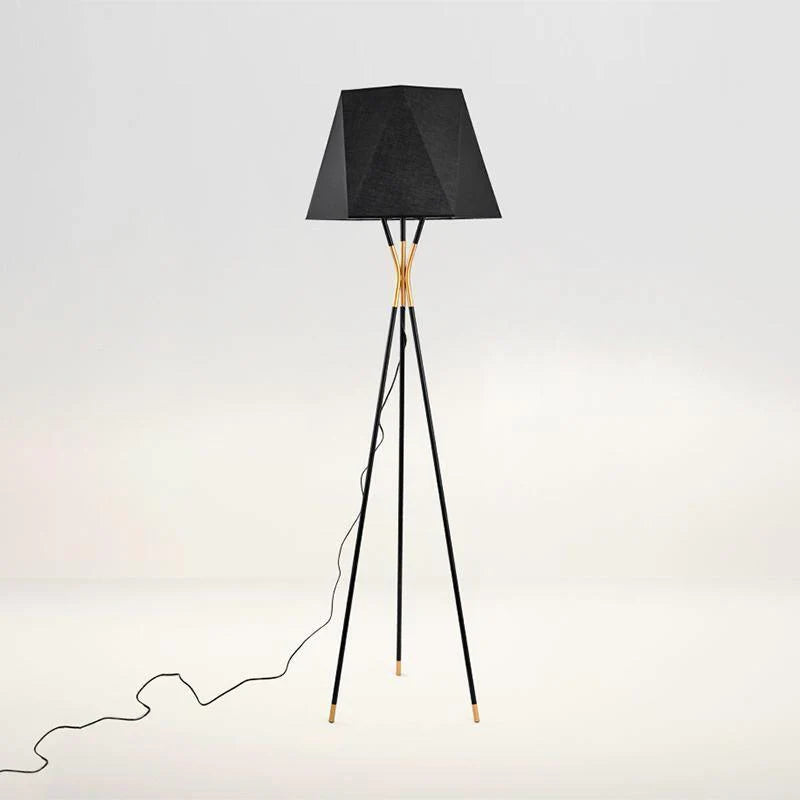 Minimalist_Triangular_Floor_Lamp_4