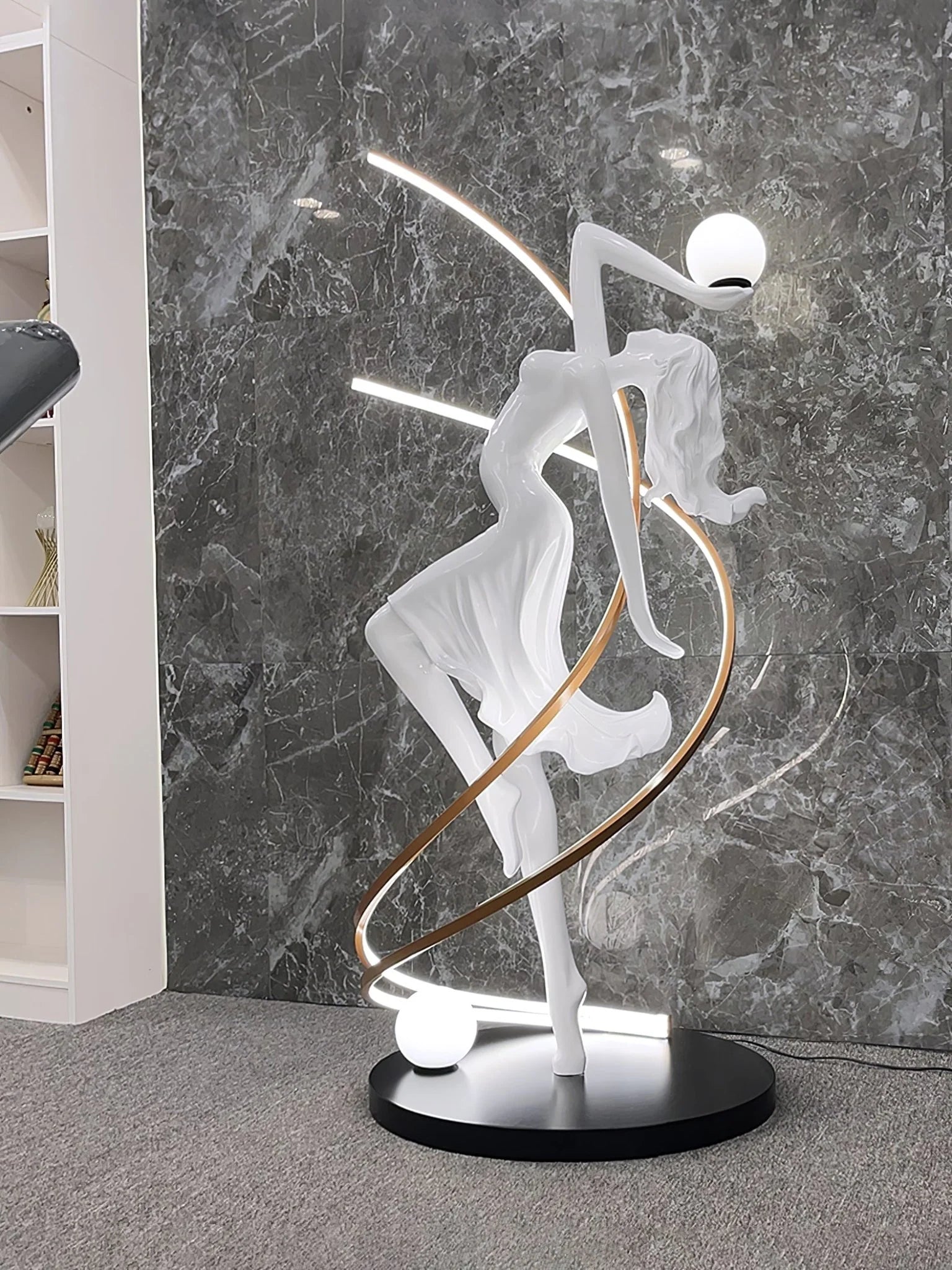 Misha_Statue_Floor_Lamp_18