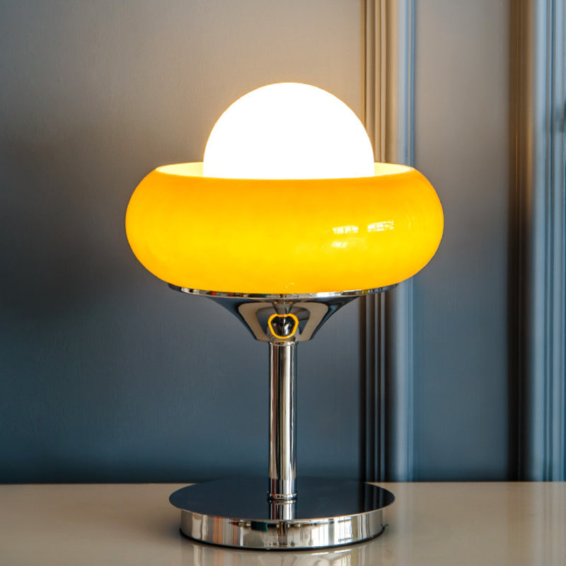 Modern_Egg_Tart_Table_Lamp_on the table