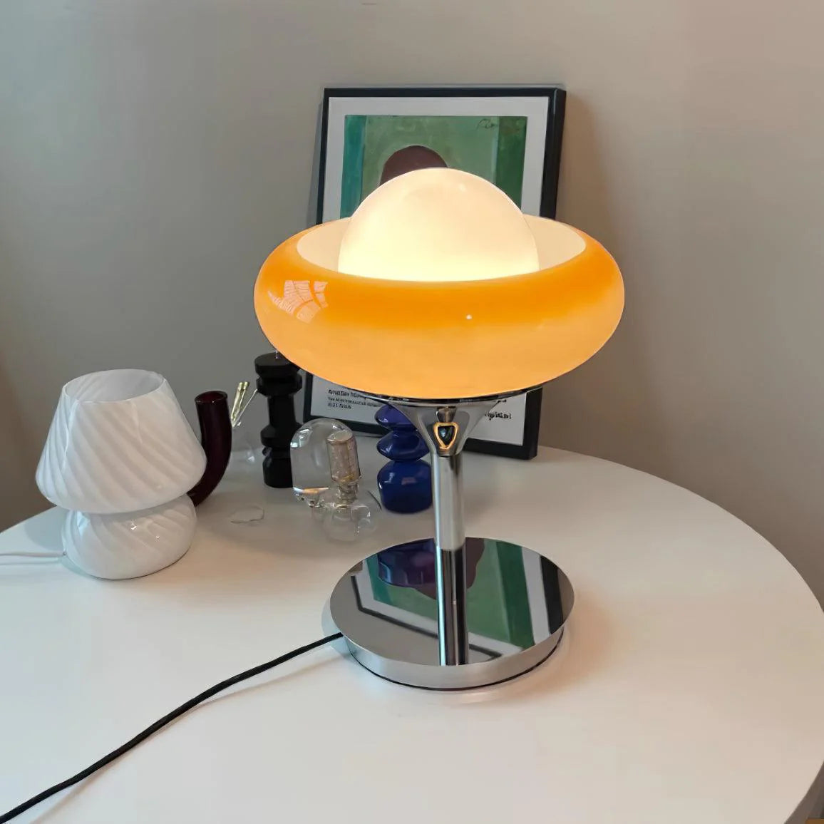 Modern_Egg_Tart_Table_Lamp_26