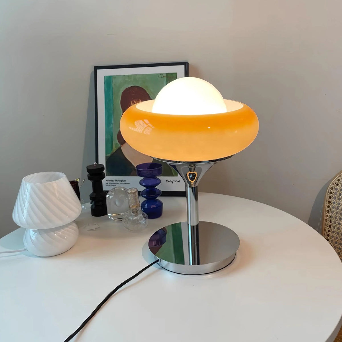 Modern_Egg_Tart_Table_Lamp_28