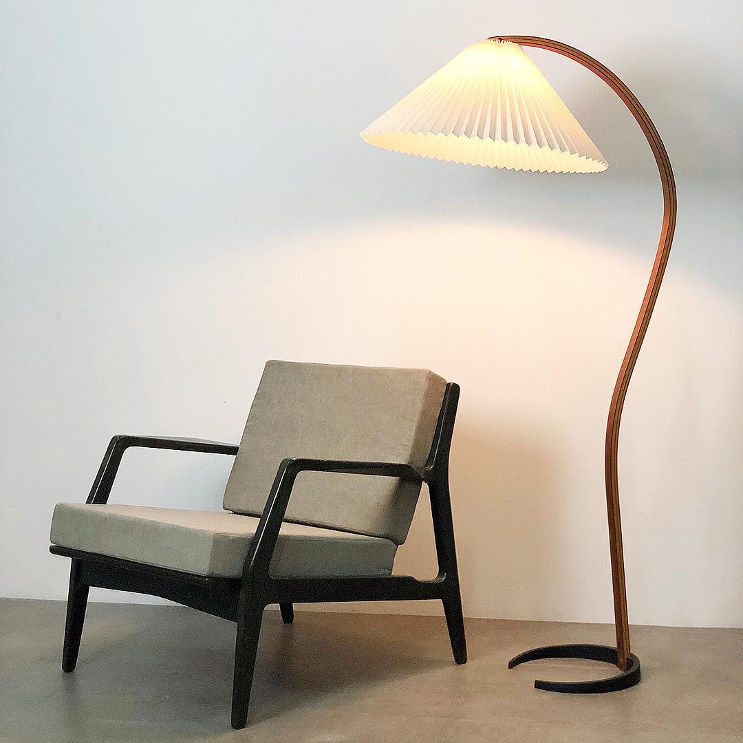 Modern_Floor_Lamp-46