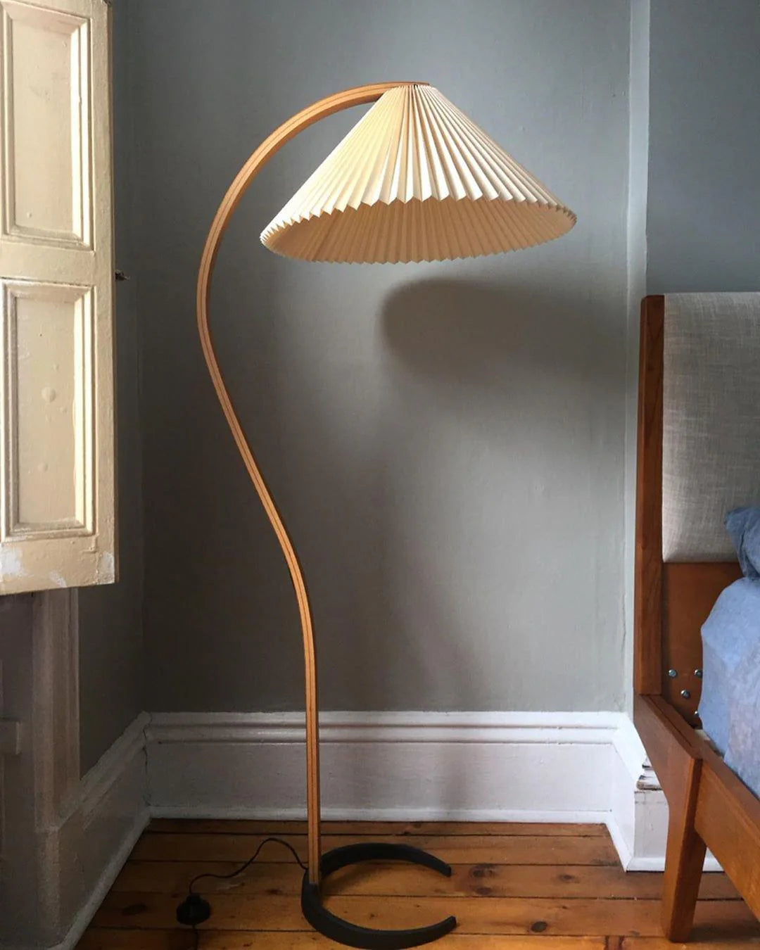 Modern_Floor_Lamp-83