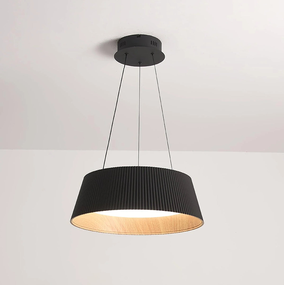 Modern_Ribbed_Pendant_Light_3