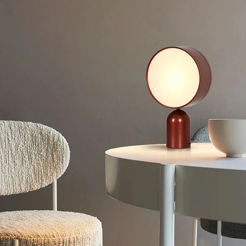 Modern_Round_Table_Lamp_3