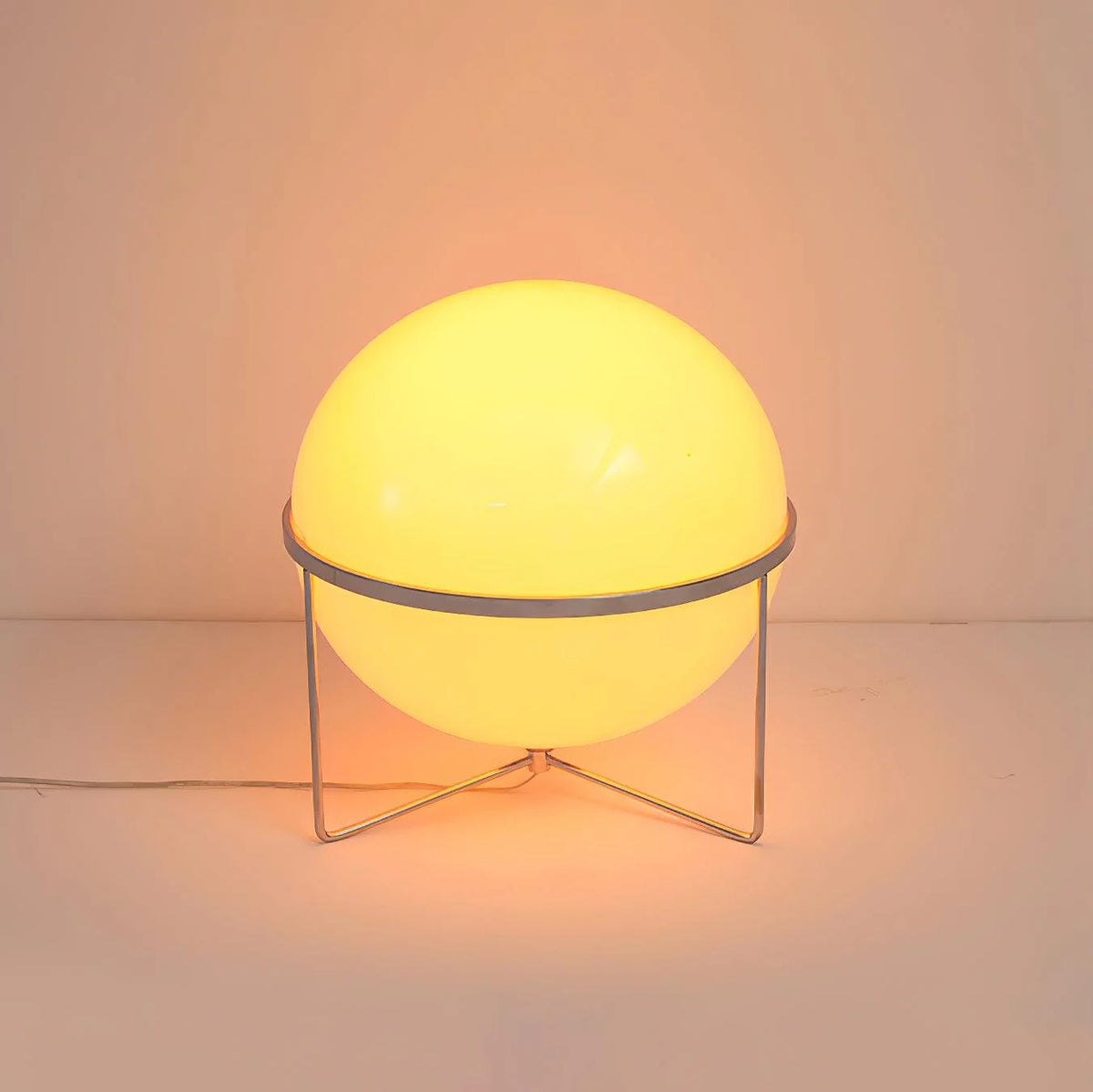 Modern Yellow Round Table Lamp bring  a warm feel