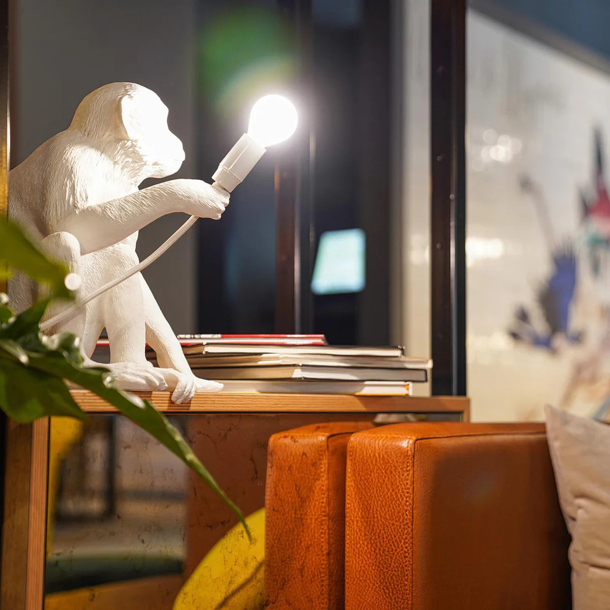 Monkey_Resin_Table_Lamp_16