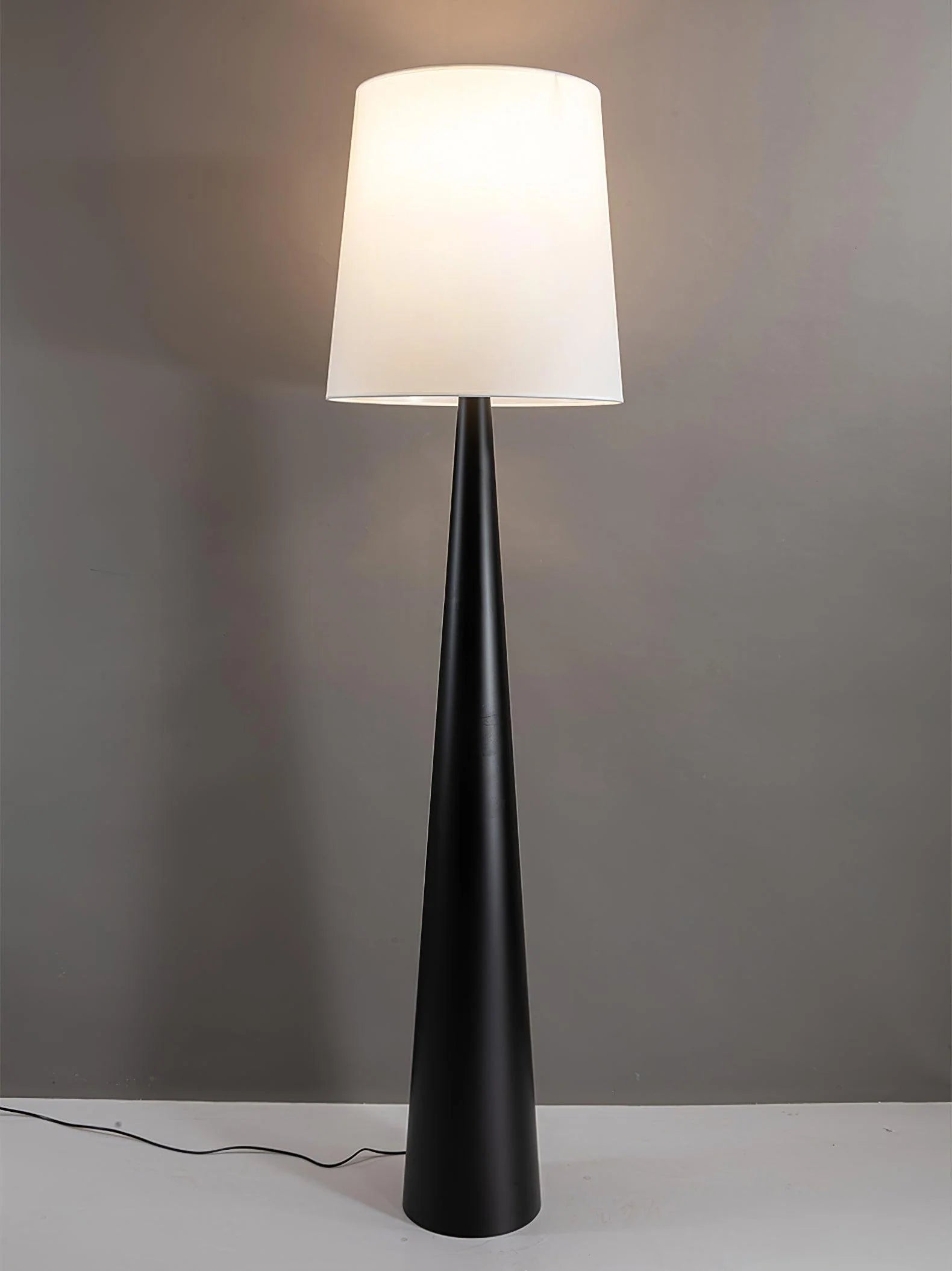 Montenegro_Floor_Lamp_17