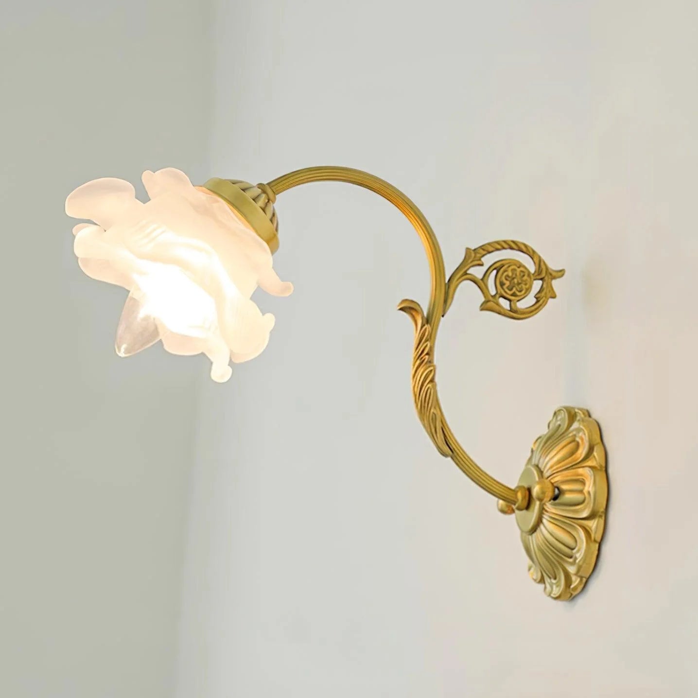 Neiman_Wall_Lamp_4