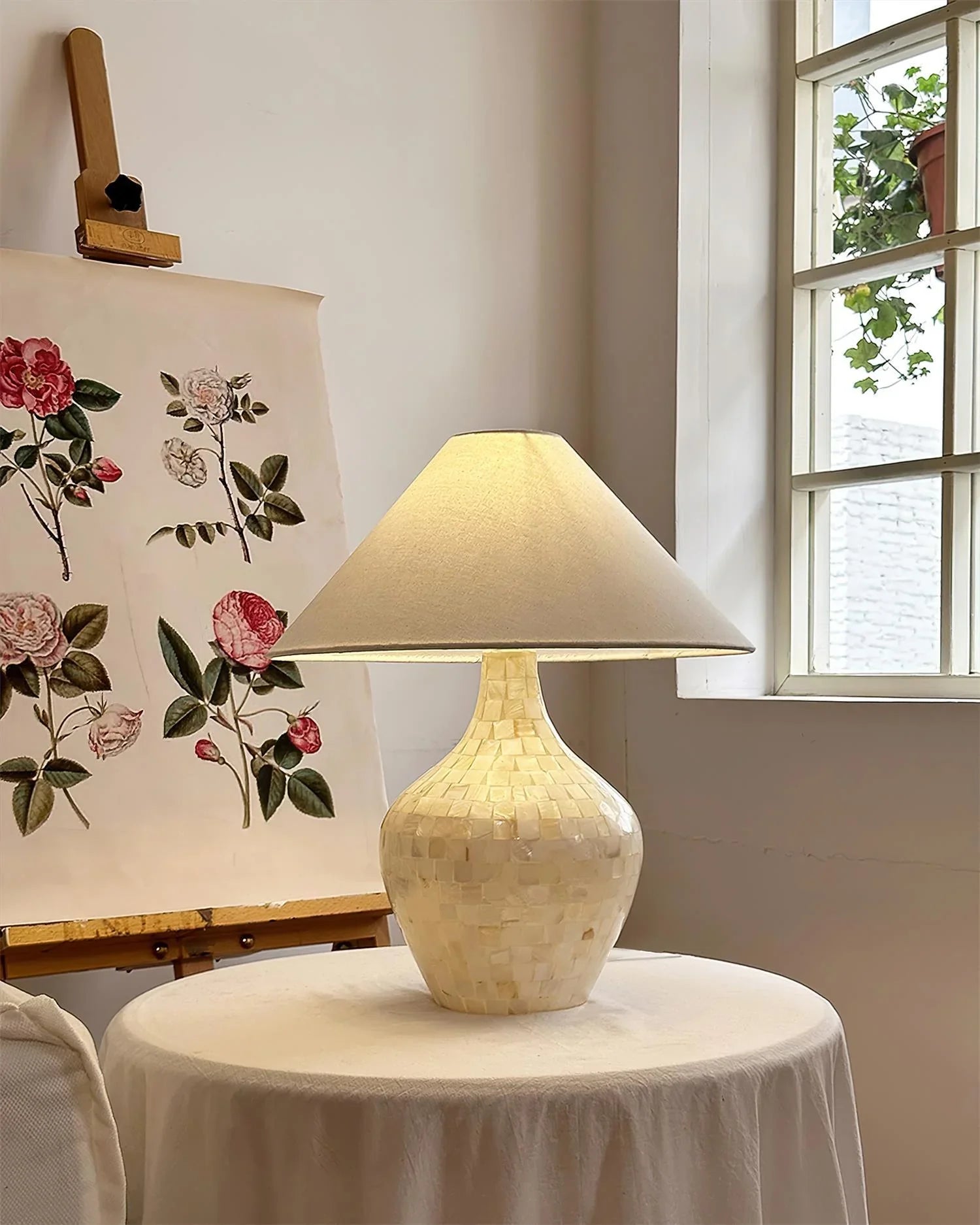 Nikki_Seashell_Table_Lamp_4