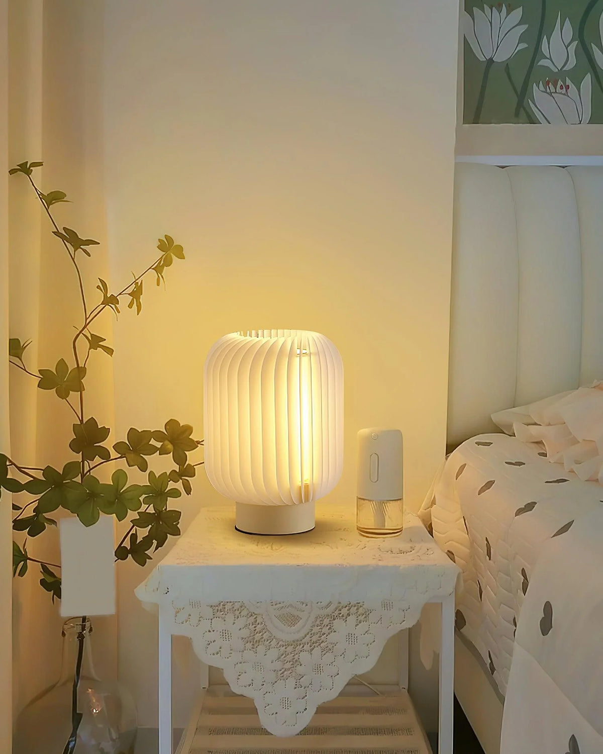 Bedroom corner shines with this ribbed lamp