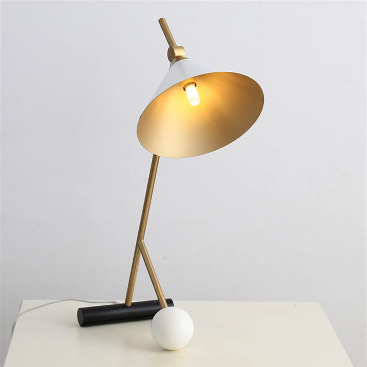 Nordic Horn Table Lamp 2