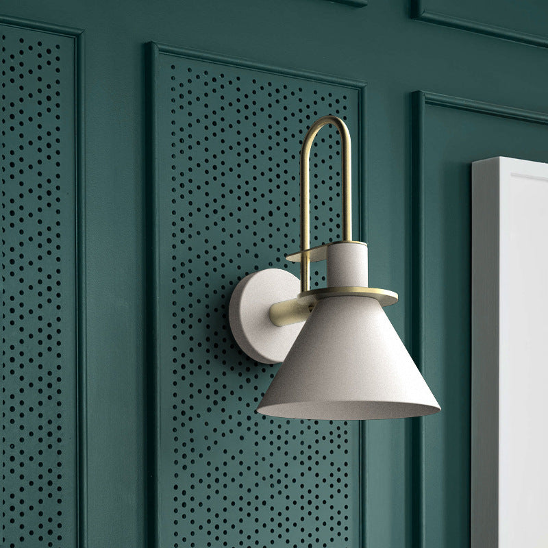 Nordic_Horn_Wall_Lamp_3