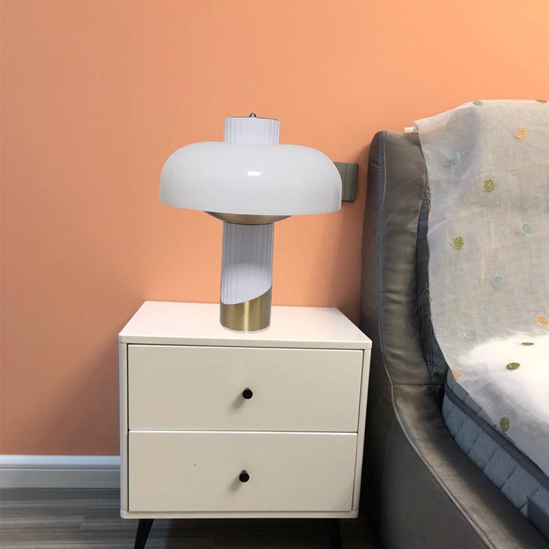 Nordic Llayda Table Lamp 3