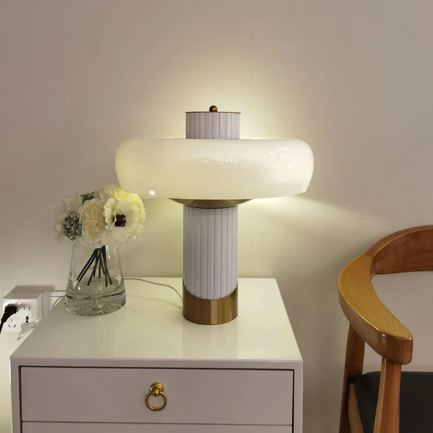 Nordic Llayda Table Lamp 6