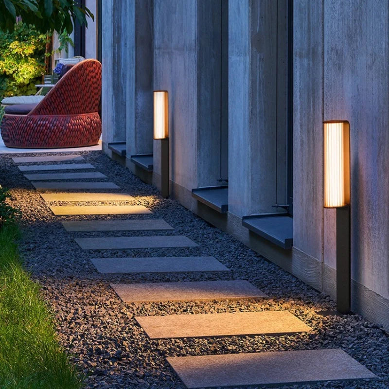 Outdoor_Courtyard_Low_Lamp_4