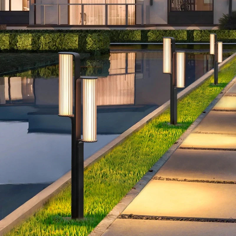 Outdoor_Courtyard_Low_Lamp_6