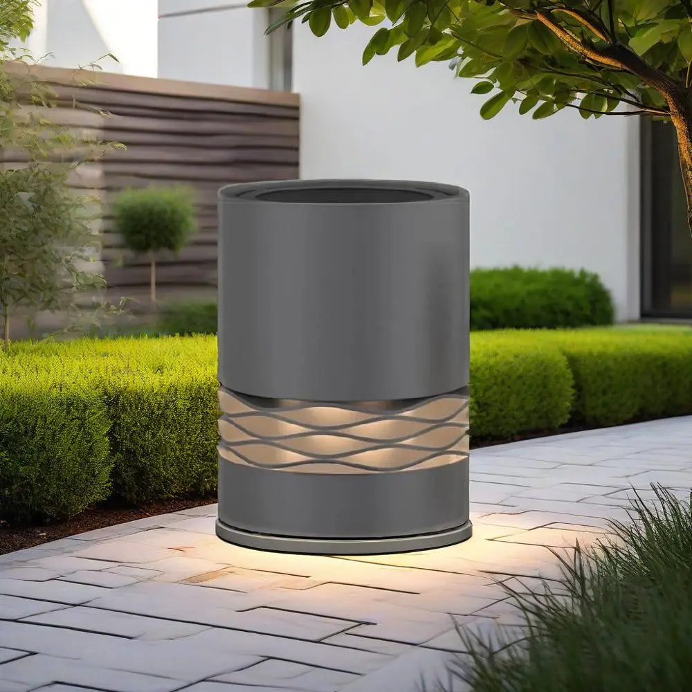 Outdoor_Versatile_Cylinder_Low_Light_11