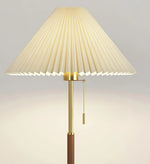 Ozawa_Pleated_Floor_Lamp_8