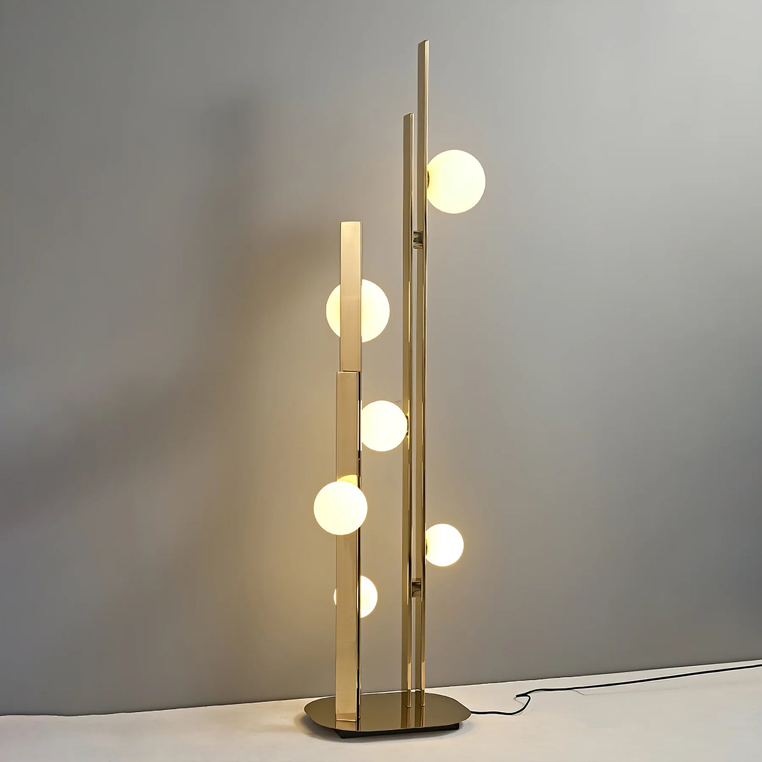 Pascal_Floor_Lamp_2