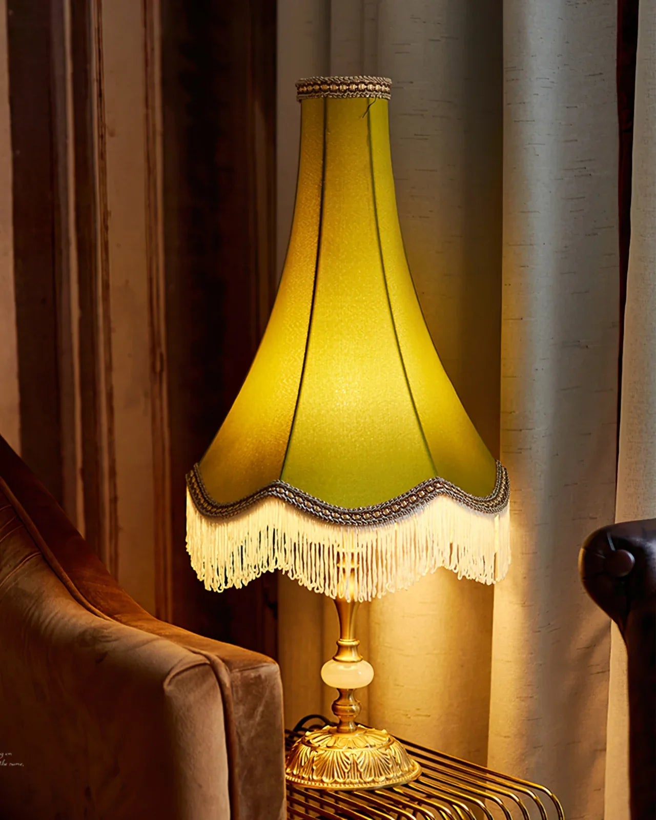 Peia_Tassel_Table_Lamp_11