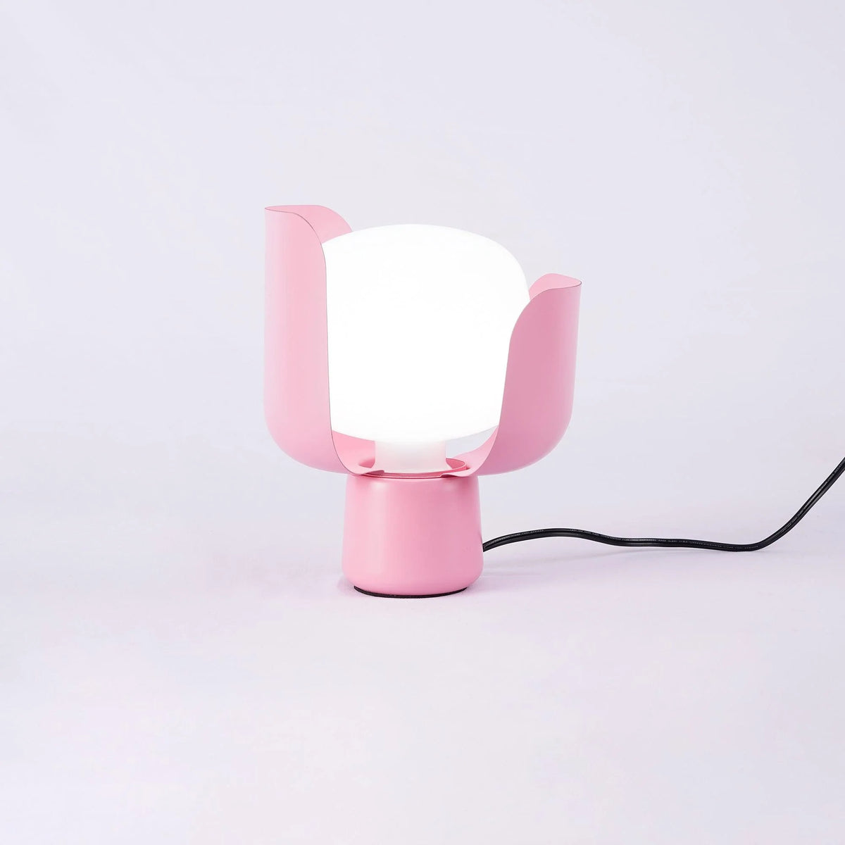 Petal Table Lamp 20