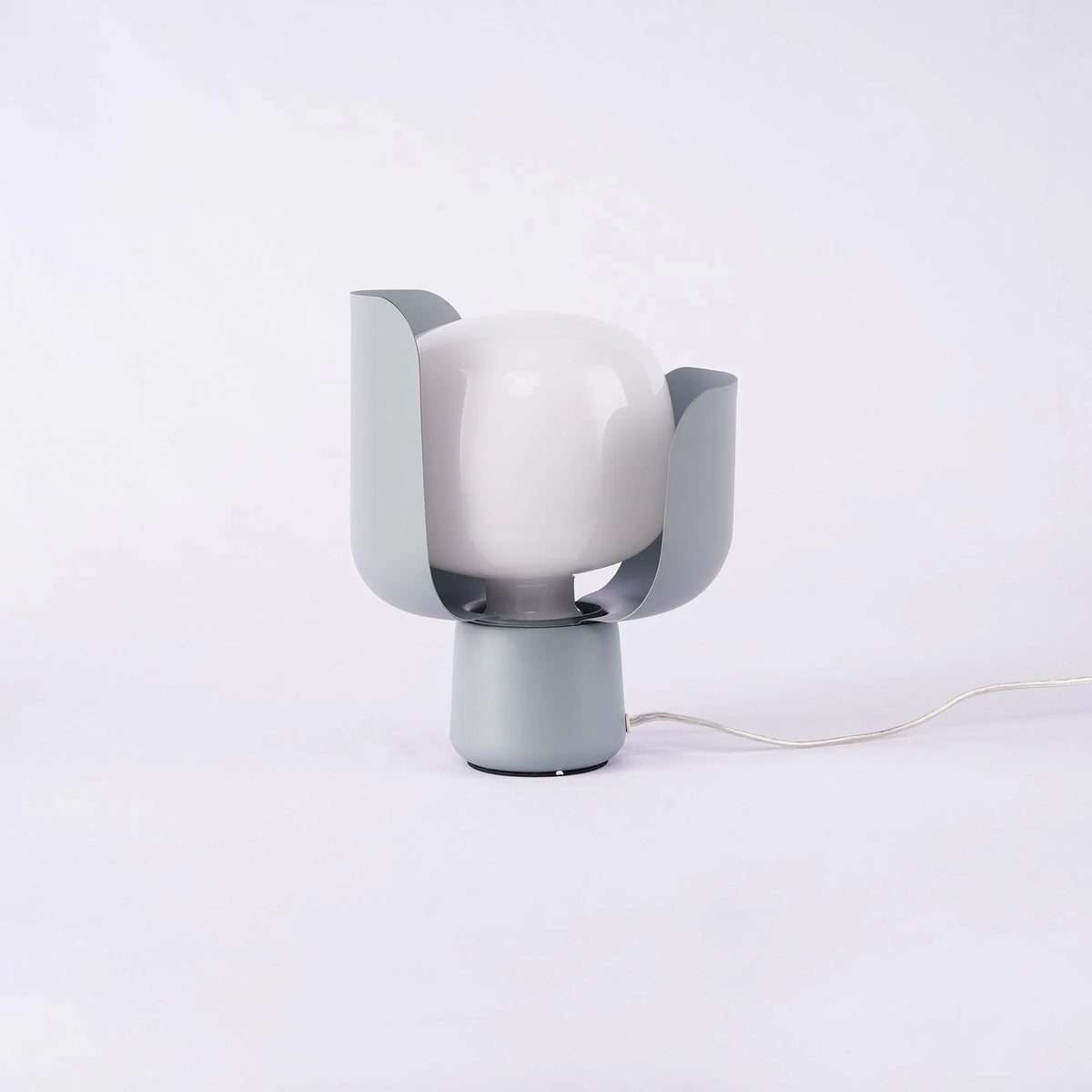 Petal Table Lamp 22