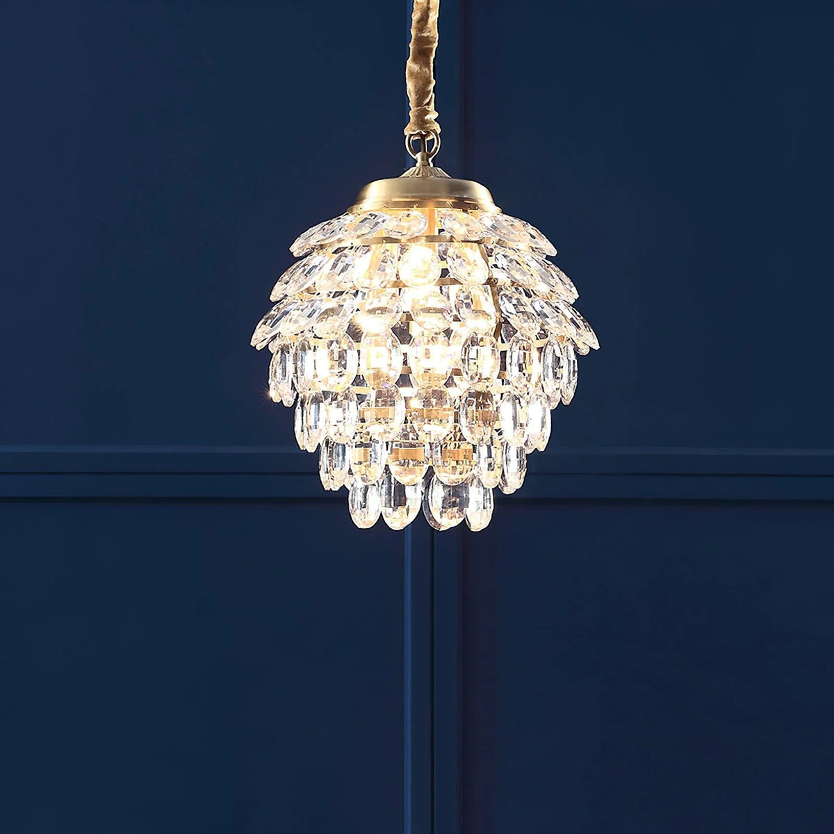 Pinecone_Crystal_Pendant_Light_10