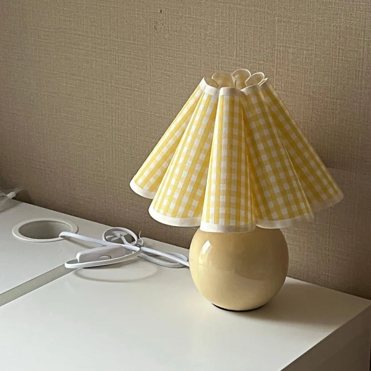 Plaid Pleated Desk Lamp-13