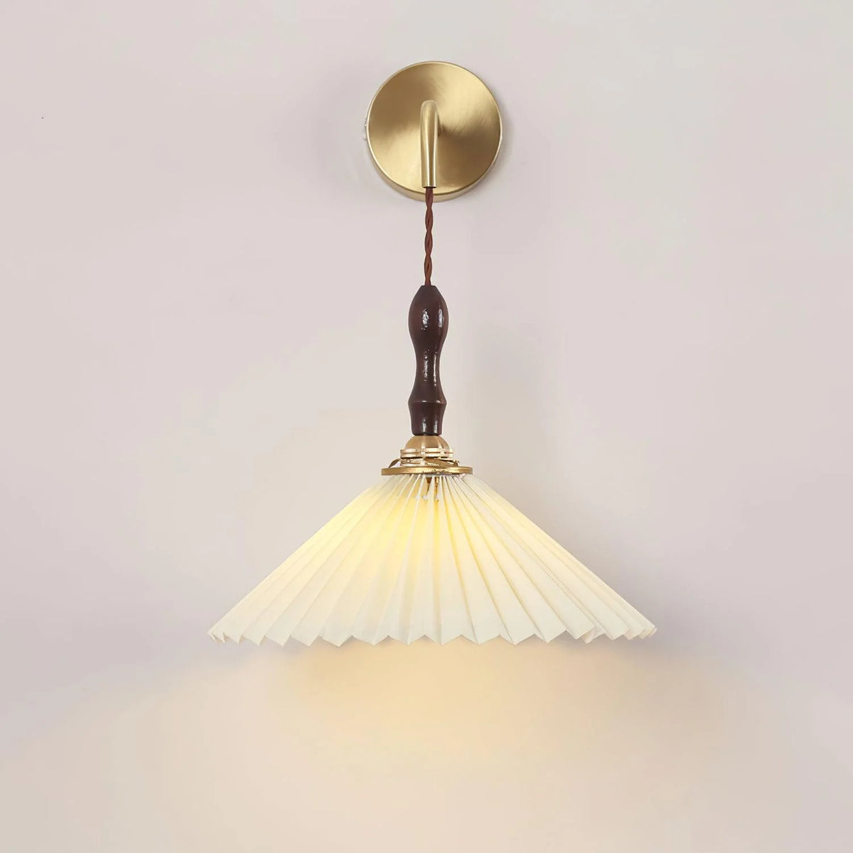 Pleated_Pendant_Wall_Lamp_12