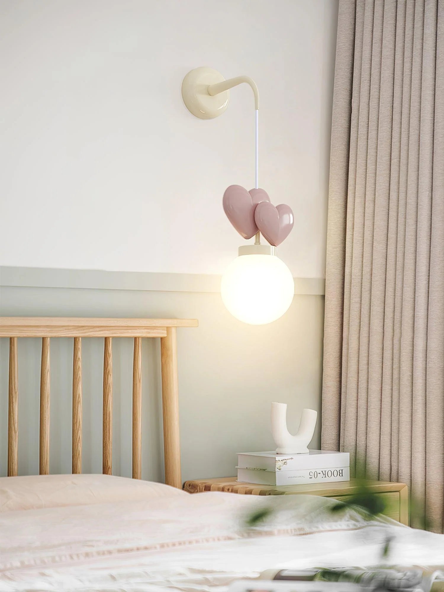 Pokoch_Love_Wall_Lamp_10