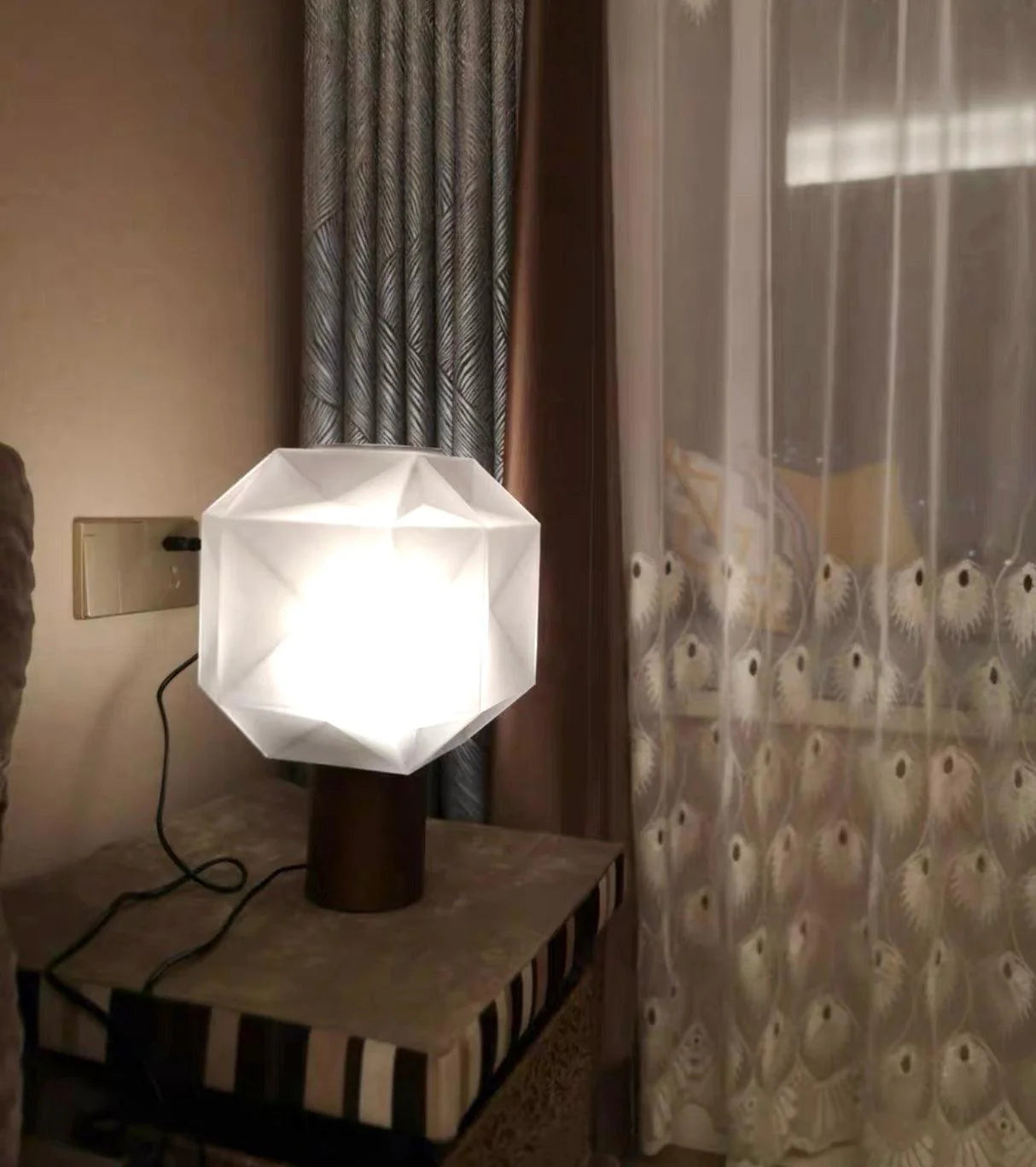 Polygon Table Lamp 3